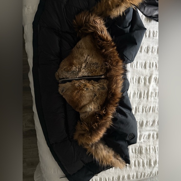 MACKAGE AKIVA Down Coat with Toscana fur trimmed hood - Picture 8 of 8